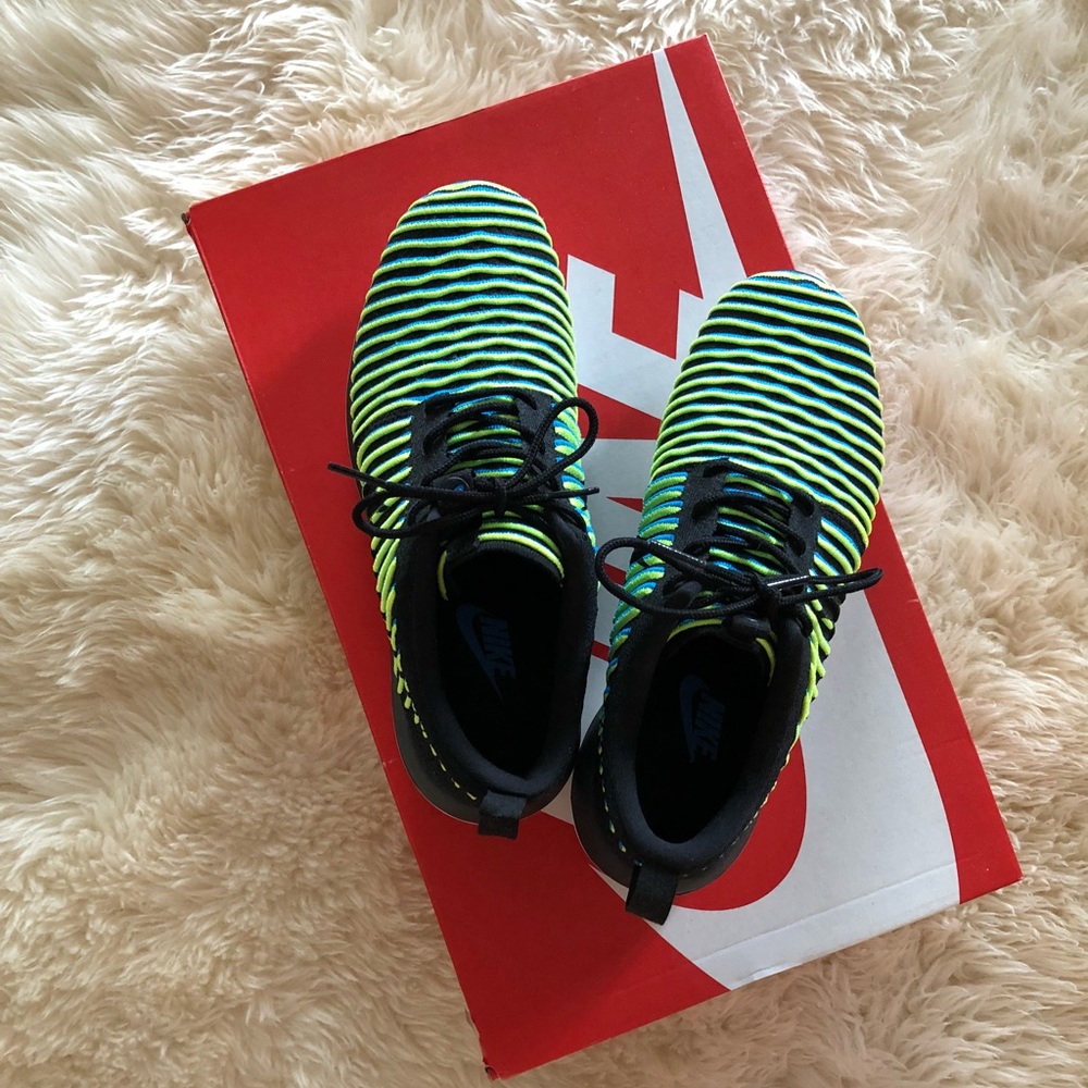 Nike Roshe Two flyknits